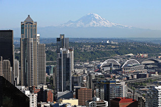 Seattle is just 30 miles from the main residency site and offers all of the urban amenities and activities you’d expect from a thriving metropolitan center.